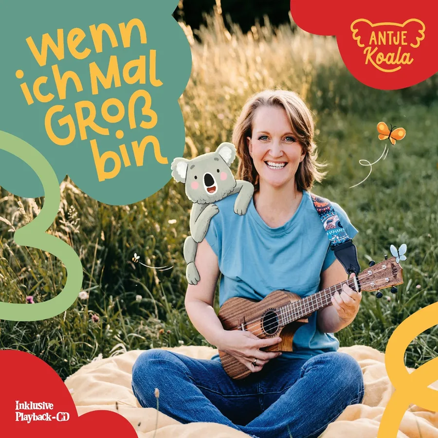 CD Cover von Antje "Koala" - Antje sitzt mit einer Ukulele auf einer Decke in der Wiese. Auf ihrer Schulter sitzt ein Koala Bär